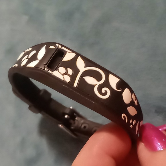 Fitbit flex with French bull floral wrist band. Fitness tracker - Picture 1 of 8